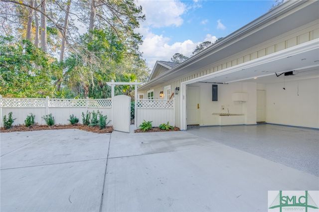 1 Christie Lane, Savannah, GA 31411