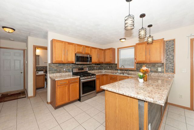 3842 Dunbury Lane, Rockford, IL 61101