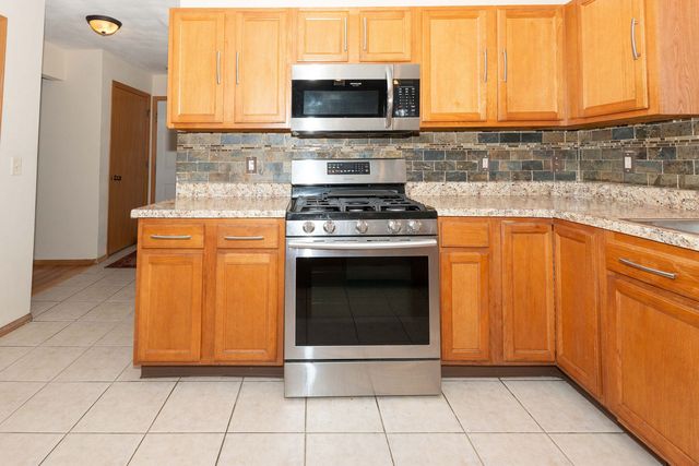 3842 Dunbury Lane, Rockford, IL 61101