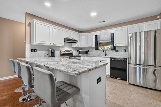 126 Southview Cir Circle, Hot Springs, AR 71913