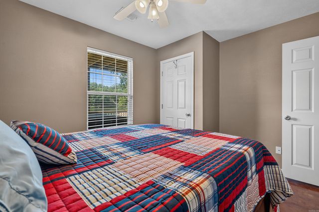 126 Southview Cir Circle, Hot Springs, AR 71913