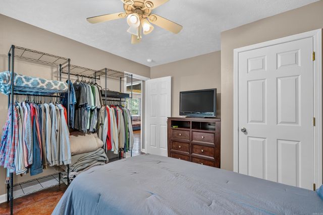 126 Southview Cir Circle, Hot Springs, AR 71913