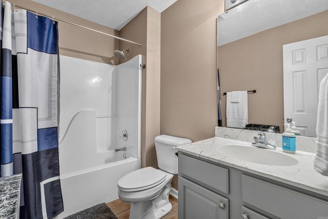 126 Southview Cir Circle, Hot Springs, AR 71913