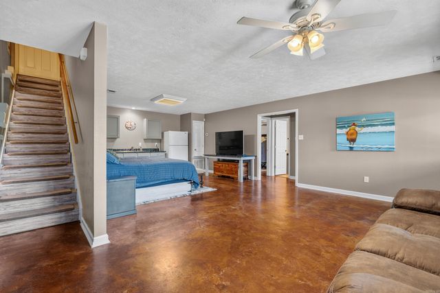 126 Southview Cir Circle, Hot Springs, AR 71913