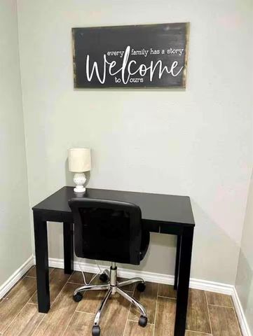 3103 Monroe St, Nederland, TX 77627