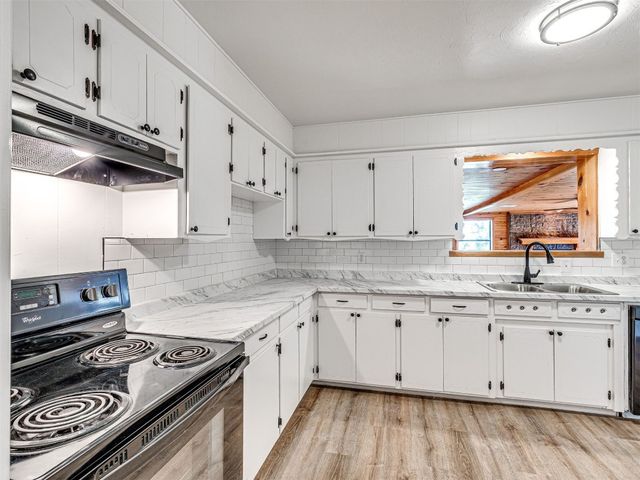 3402 Oakhurst Drive, Oklahoma City, OK 73110