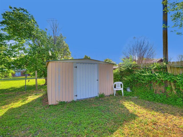 3402 Oakhurst Drive, Oklahoma City, OK 73110