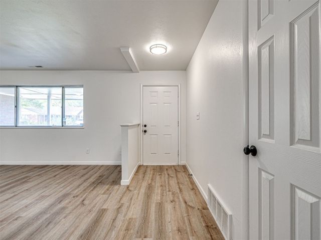 3402 Oakhurst Drive, Oklahoma City, OK 73110