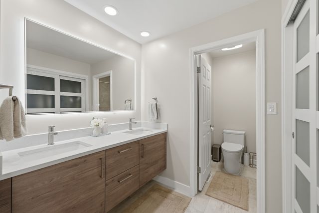252 W Golfview Terrace, Palatine, IL 60067