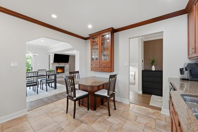 252 W Golfview Terrace, Palatine, IL 60067
