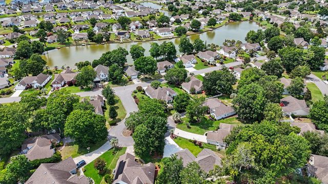 1465 Berkshire Ct., Surfside Beach, SC 29575