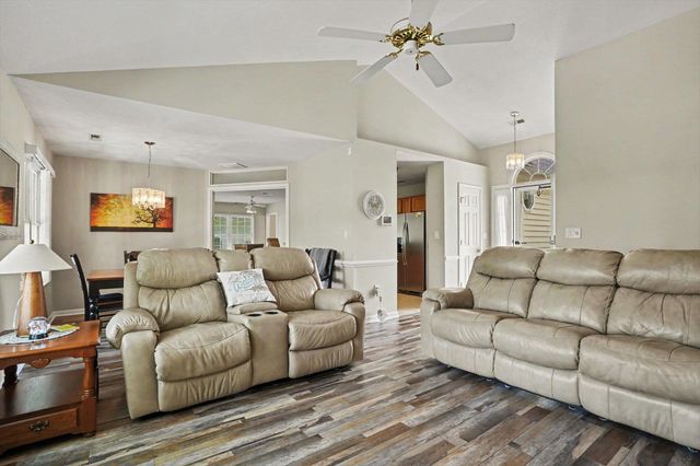 1465 Berkshire Ct., Surfside Beach, SC 29575