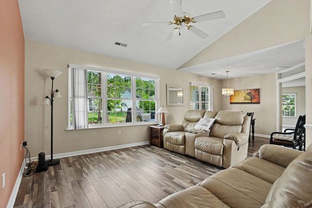 1465 Berkshire Ct., Surfside Beach, SC 29575