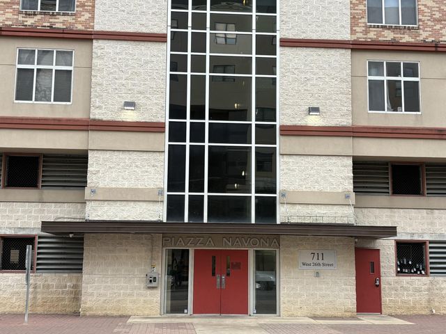 711 W 26th ST 700, Austin, TX 78705