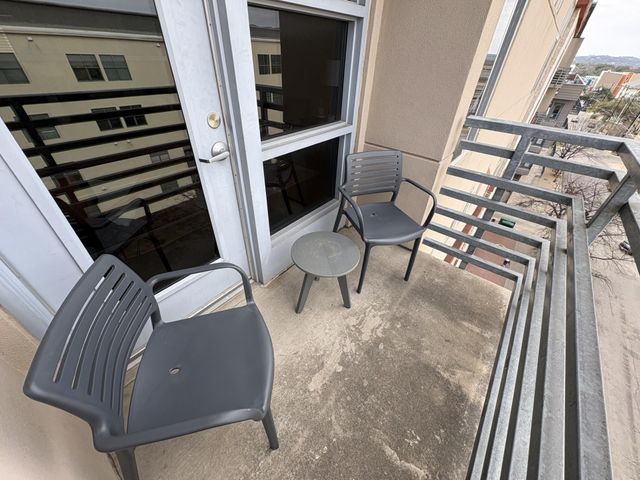 711 W 26th ST 700, Austin, TX 78705