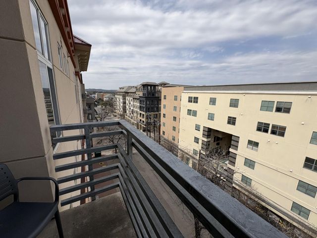 711 W 26th ST 700, Austin, TX 78705