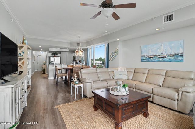 1200 Beach Drive, 301, Gulfport, MS 39507