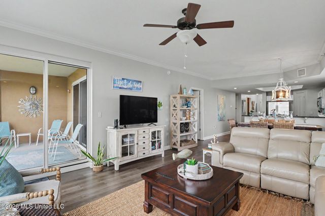 1200 Beach Drive, 301, Gulfport, MS 39507