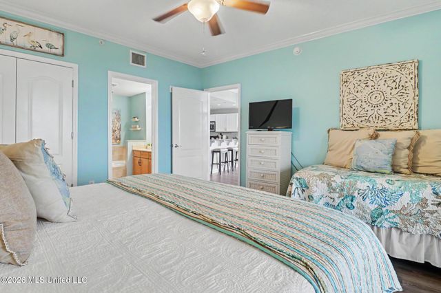 1200 Beach Drive, 301, Gulfport, MS 39507