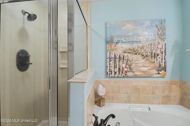 1200 Beach Drive, 301, Gulfport, MS 39507