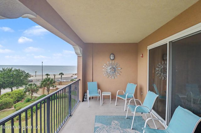 1200 Beach Drive, 301, Gulfport, MS 39507