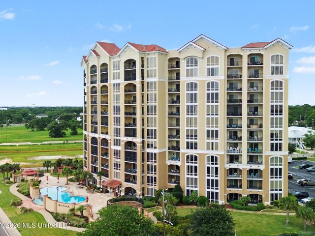 1200 Beach Drive, 301, Gulfport, MS 39507