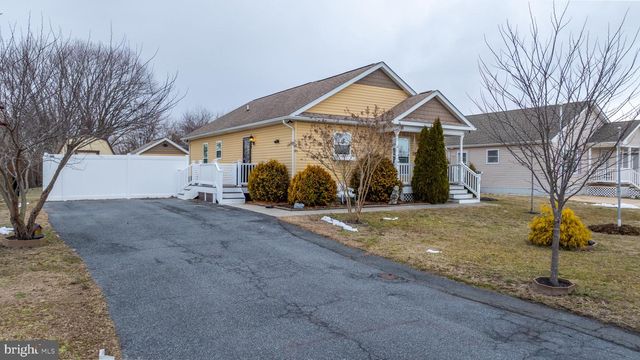 618 S LEE AVE, Ellendale, DE 19941