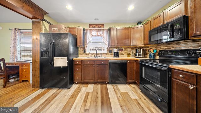 618 S LEE AVE, Ellendale, DE 19941