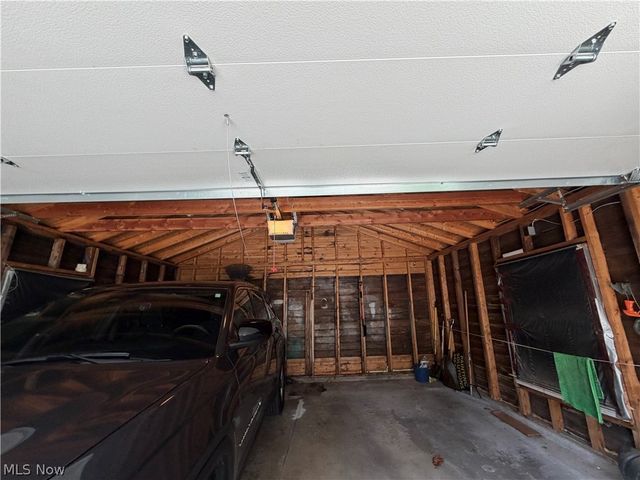 20029 Sussex Road, Shaker Heights, OH 44122