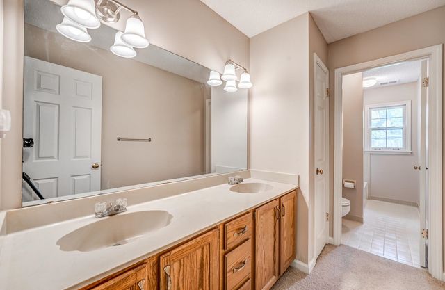 8198 WALNUT CREEK RD, Memphis, TN 38018