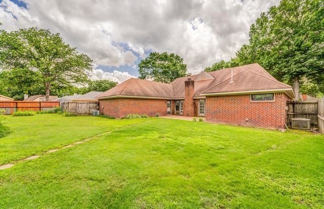 8198 WALNUT CREEK RD, Memphis, TN 38018