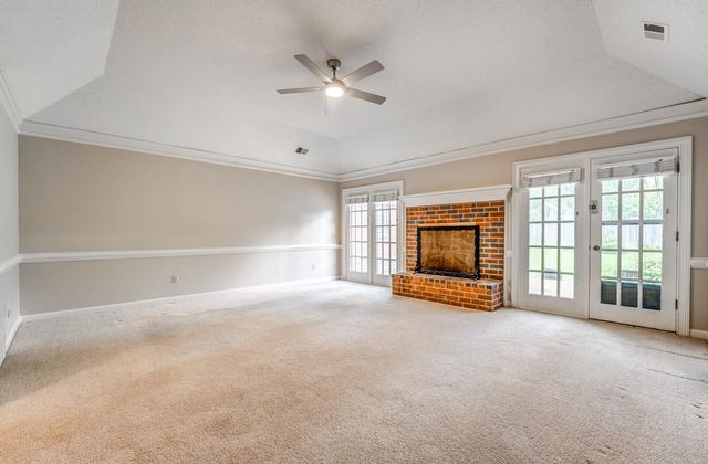 8198 WALNUT CREEK RD, Memphis, TN 38018