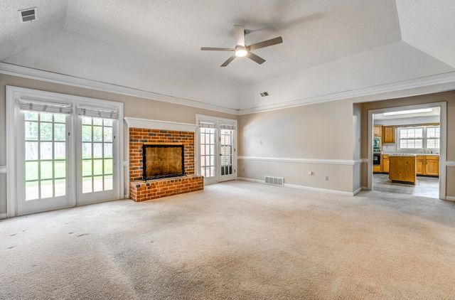 8198 WALNUT CREEK RD, Memphis, TN 38018