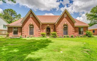 8198 WALNUT CREEK RD, Memphis, TN 38018