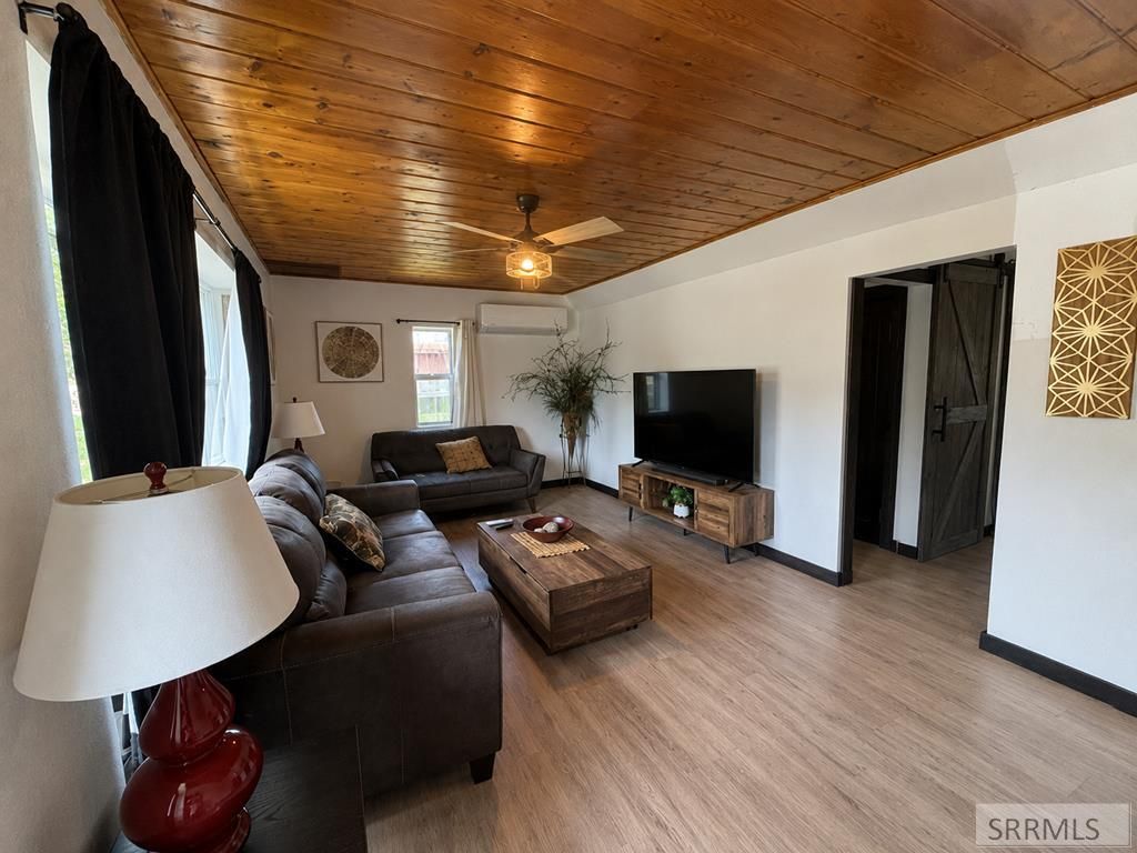 Image 10 of property listing at 211 Fairmont Street, Salmon, ID 83467