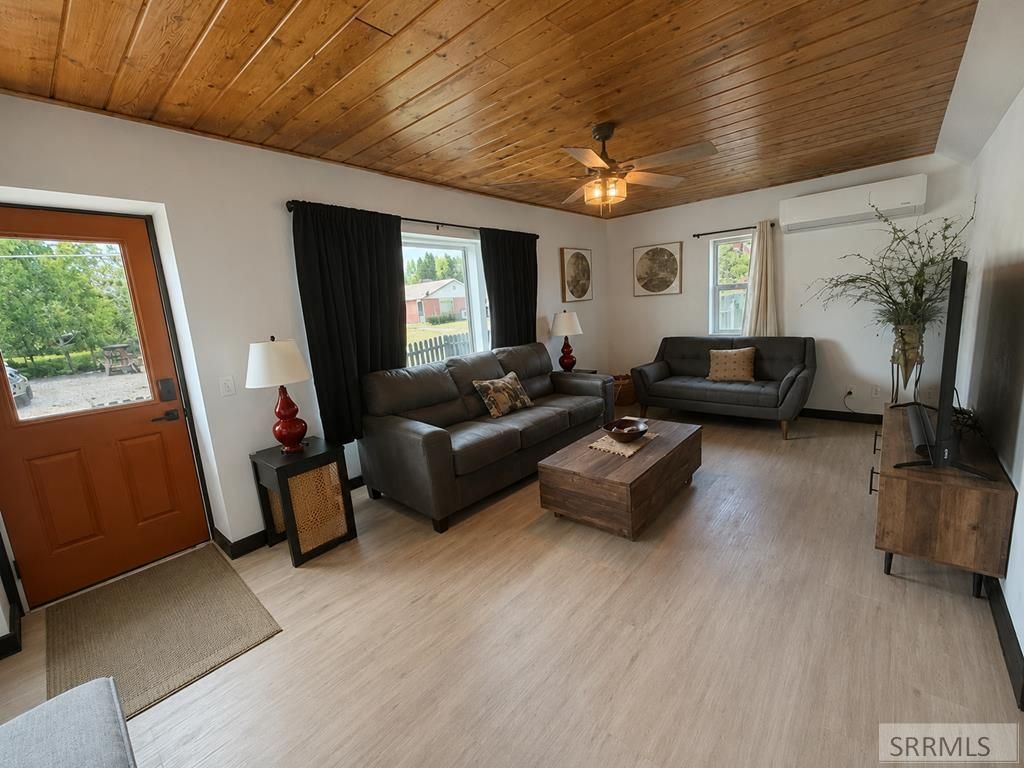 Image 11 of property listing at 211 Fairmont Street, Salmon, ID 83467