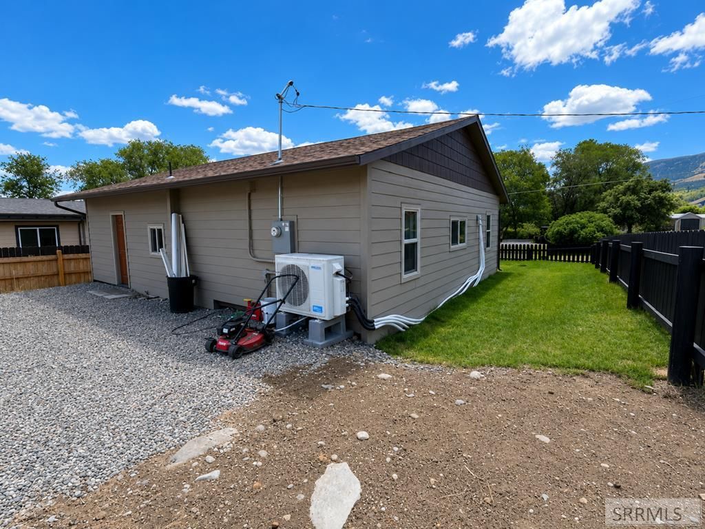 Image 27 of property listing at 211 Fairmont Street, Salmon, ID 83467