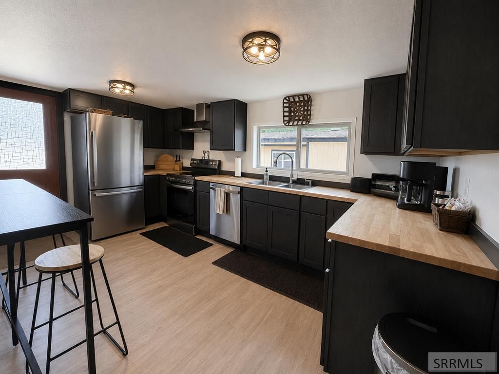 Image 3 of property listing at 211 Fairmont Street, Salmon, ID 83467