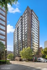 21 W Goethe Street 2D, Chicago, IL 60610