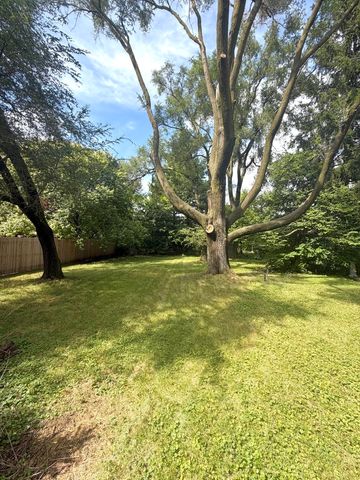 6510 Southbury Court, Lisle, IL 60532