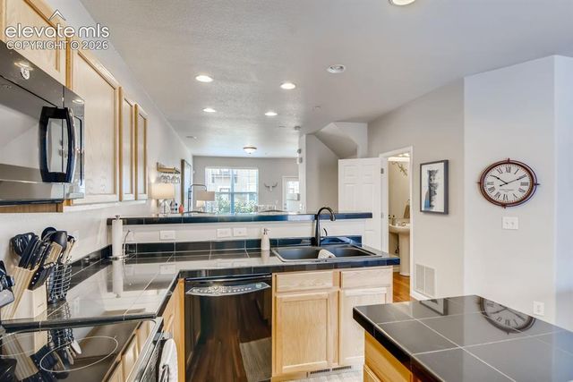846 Victoria Ridge Point, Colorado Springs, CO 80903