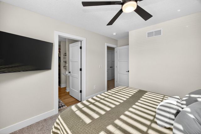 2829 SW Prairie Trail Parkway, Ankeny, IA 50023