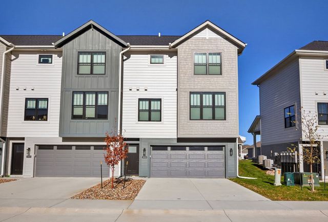 2829 SW Prairie Trail Parkway, Ankeny, IA 50023