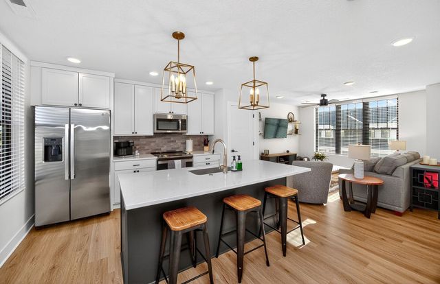 2829 SW Prairie Trail Parkway, Ankeny, IA 50023