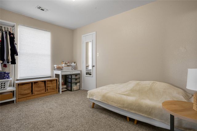 736 W Colony Drive, Arlington, TX 76001