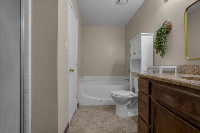 736 W Colony Drive, Arlington, TX 76001