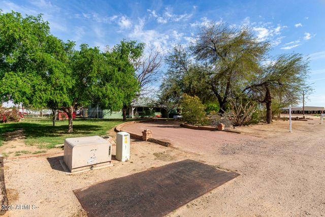 7117 N SARIVAL Avenue, Litchfield Park, AZ 85340