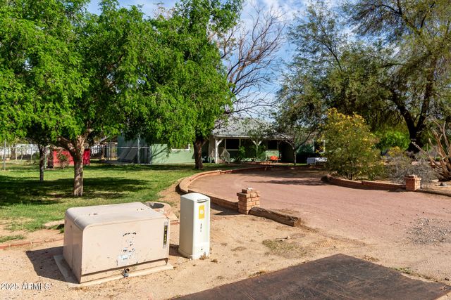 7117 N SARIVAL Avenue, Litchfield Park, AZ 85340