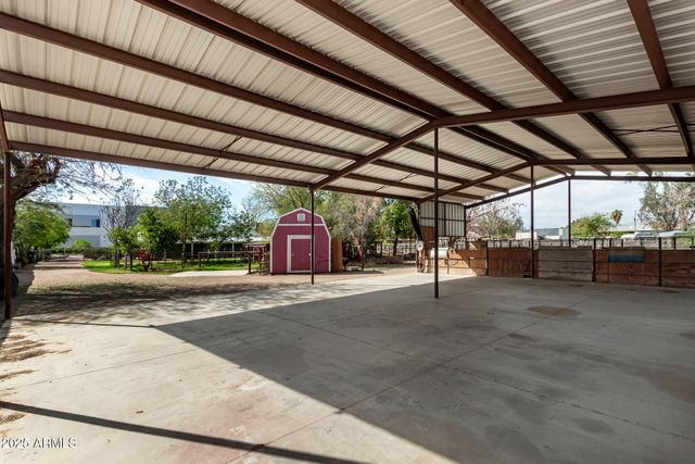 7117 N SARIVAL Avenue, Litchfield Park, AZ 85340