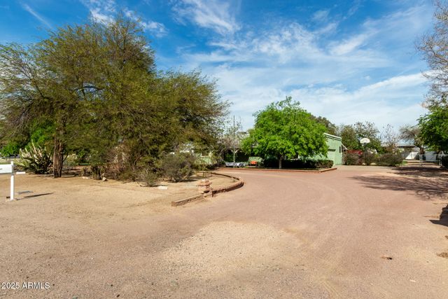 7117 N SARIVAL Avenue, Litchfield Park, AZ 85340